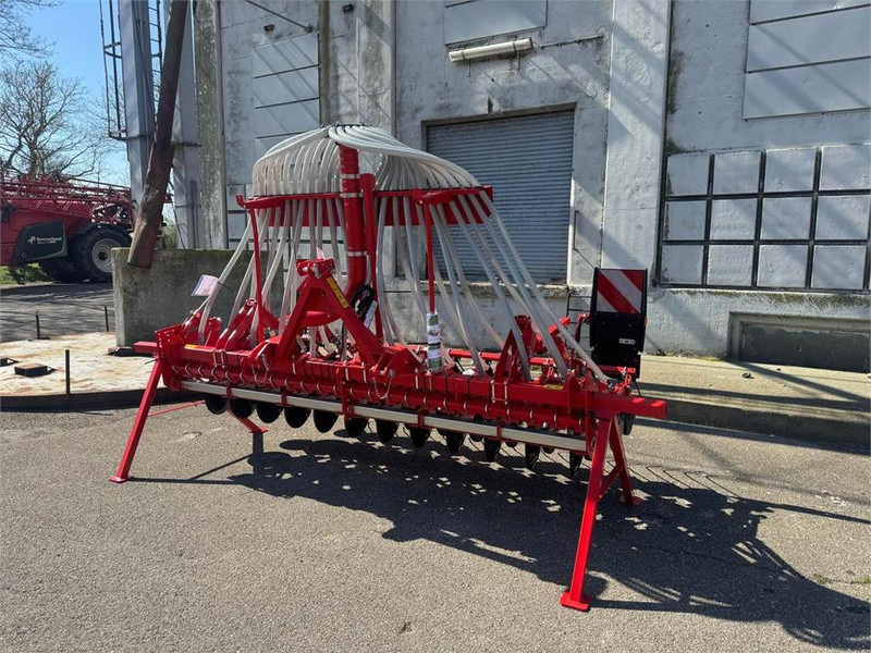 Combine seed drill Kverneland CB 3000 3 punt