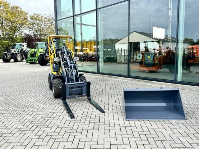 Compact loader Eurotrac W11 Minishovel NEW!