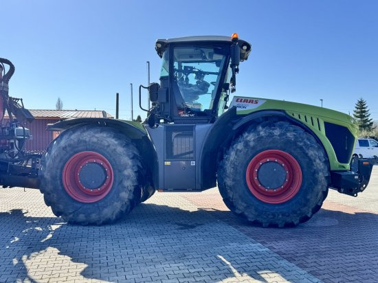 Farm tractor CLAAS 783 SSF 40 XERION