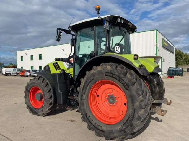 Farm tractor CLAAS ARION 620 CEBIS