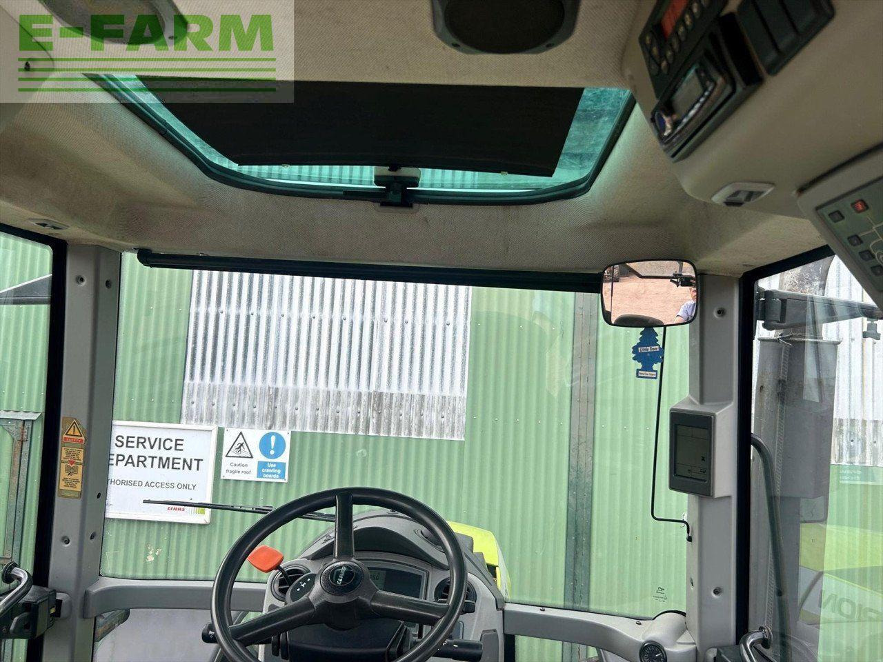 Farm tractor CLAAS ARION 640