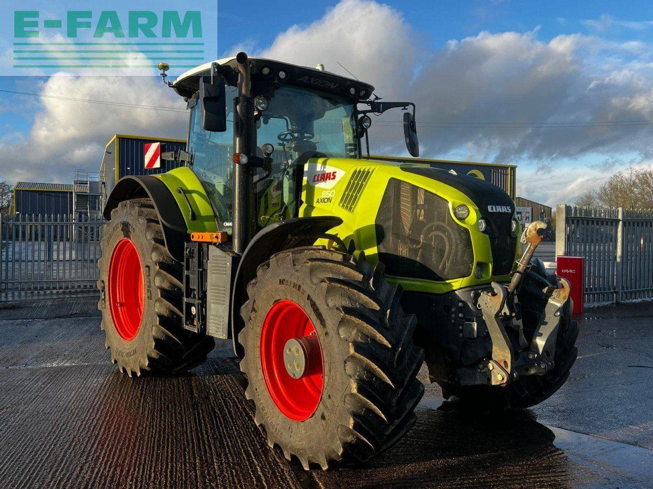 Farm tractor CLAAS AXION 850
