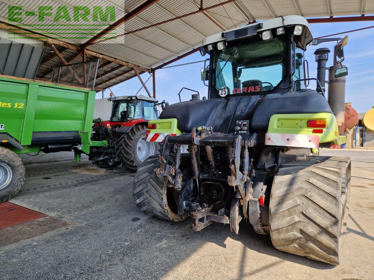 Farm tractor CLAAS Cat Challenger 75E