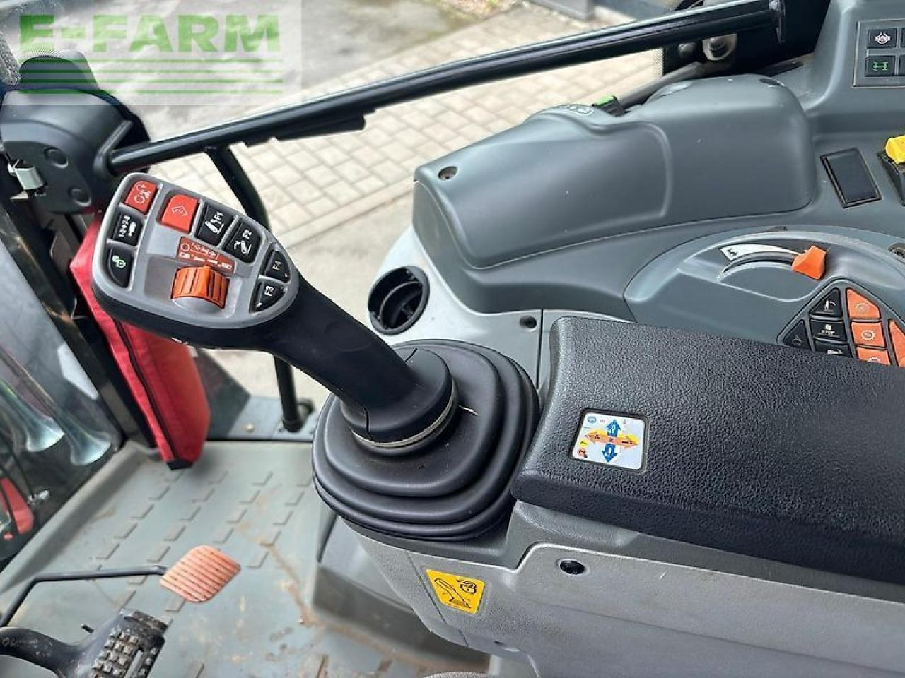 Farm tractor CLAAS arion 460