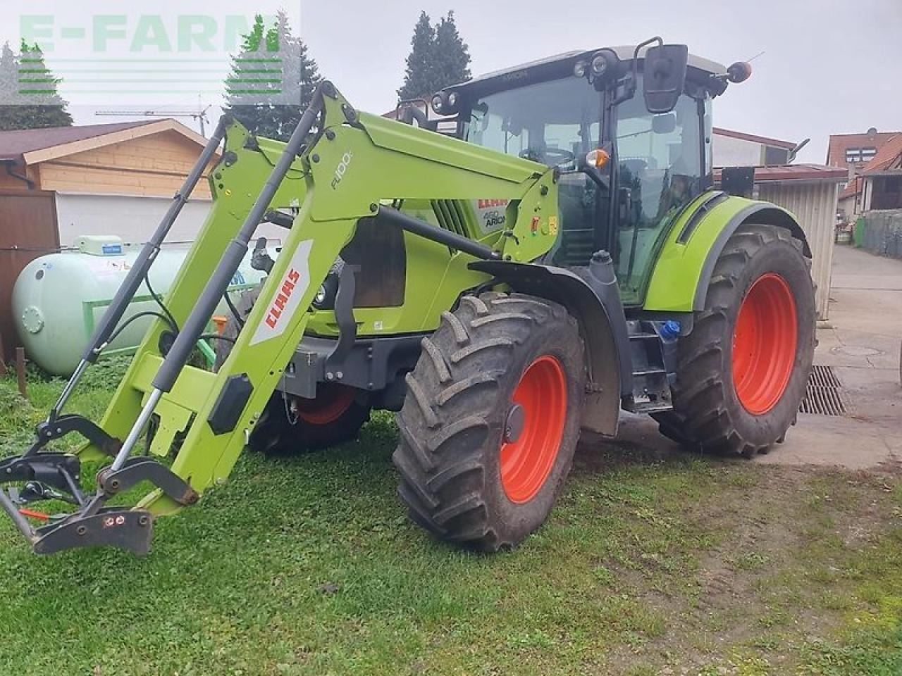 Farm tractor CLAAS arion 460 standard