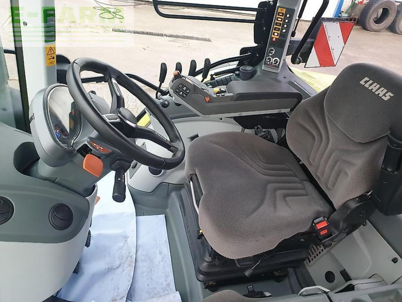 Farm tractor CLAAS arion 630 cis CIS