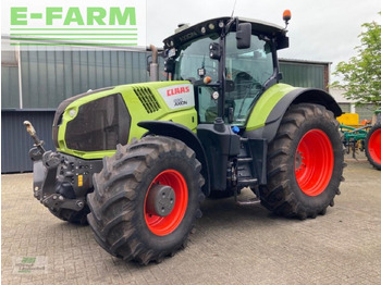 Farm tractor CLAAS axion 830