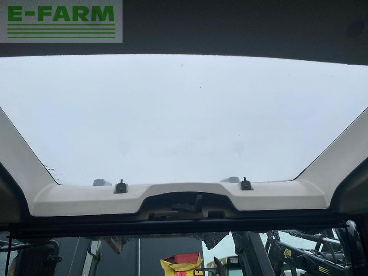 Farm tractor CLAAS axos 310c C