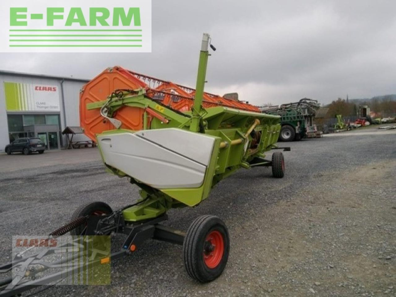 Farm tractor CLAAS v 900 + tw