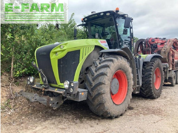 Farm tractor CLAAS xerion 4500 vc