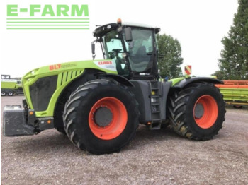 Farm tractor CLAAS xerion 5000 trac TRAC