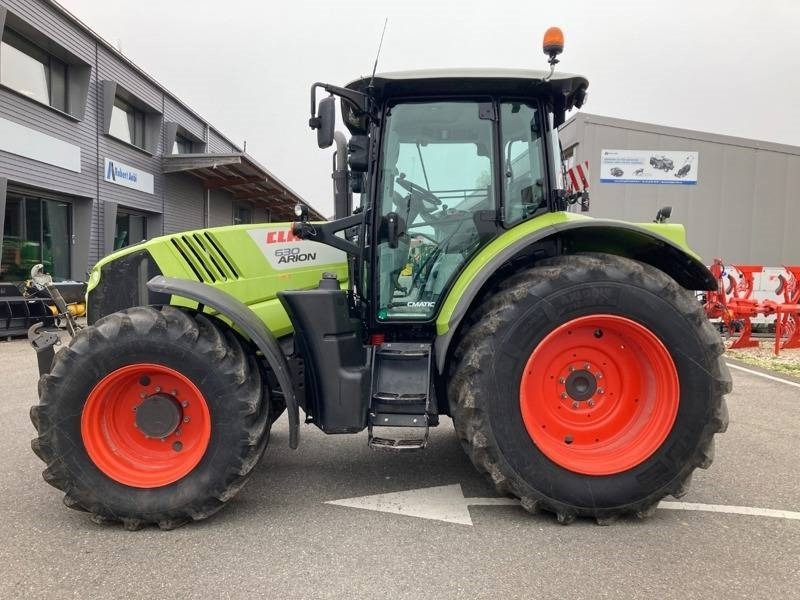 Farm tractor Claas Arion 630