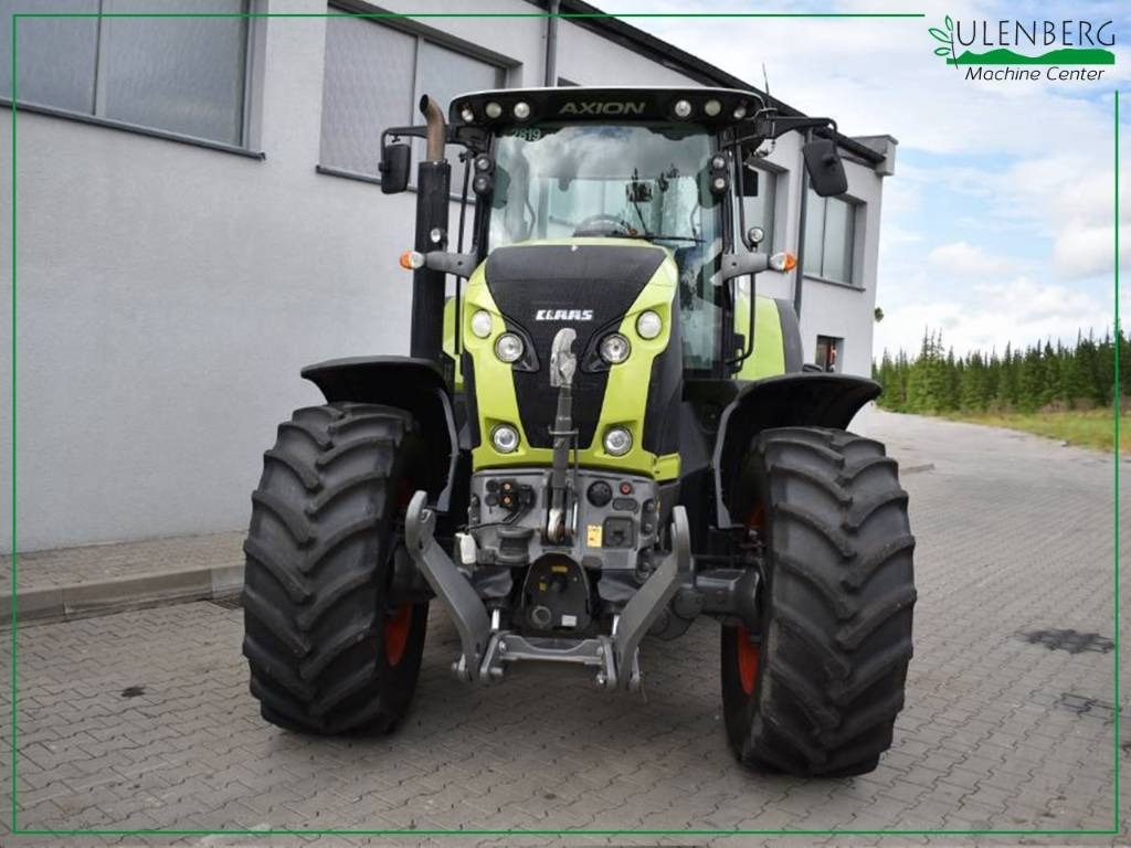 Farm tractor Claas Axion 810