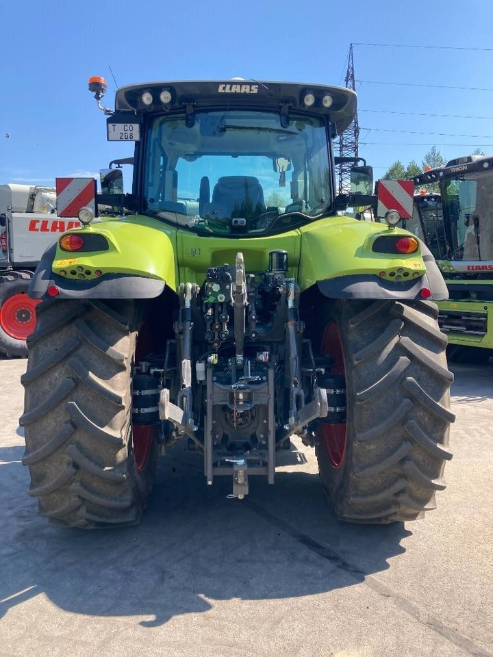 Farm tractor Claas Axion 830 CIS
