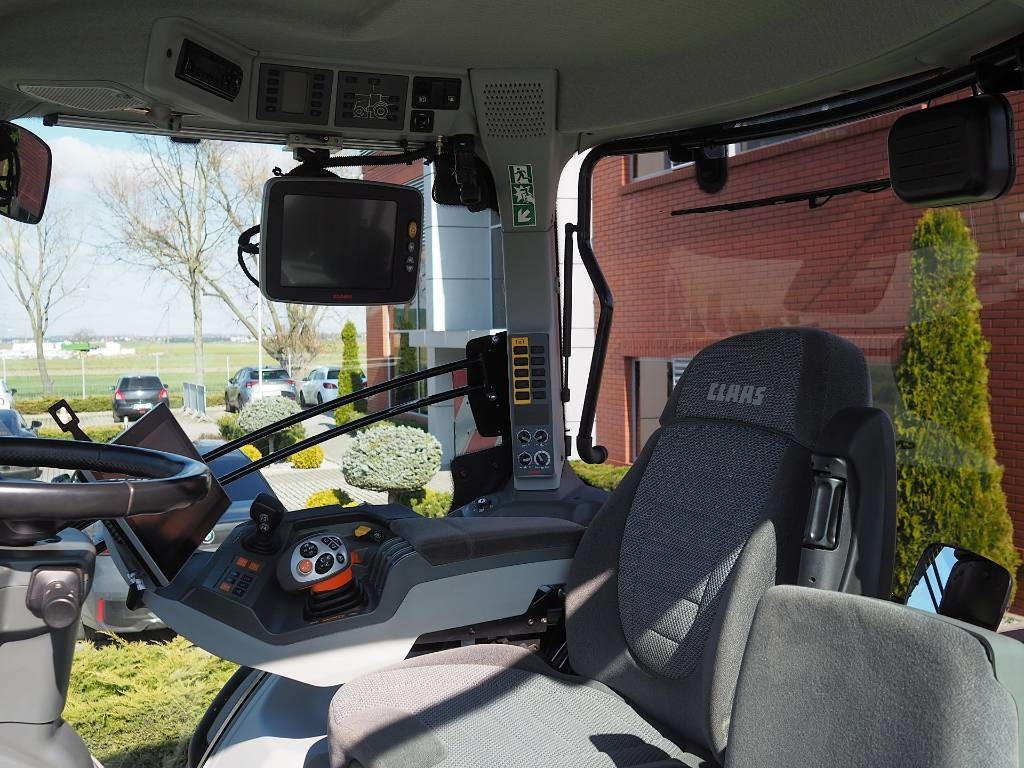 Farm tractor Claas Axion 870 CMATIC, GPS