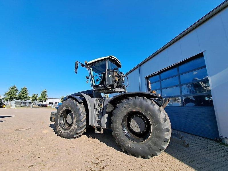 Farm tractor Claas Xerion 4000 Trac VC