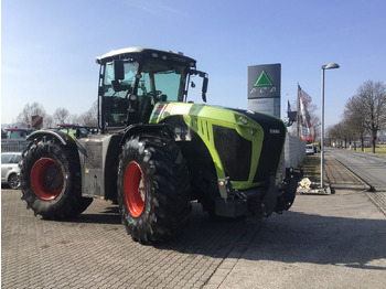 Farm tractor Claas Xerion 4500 Trac VC 