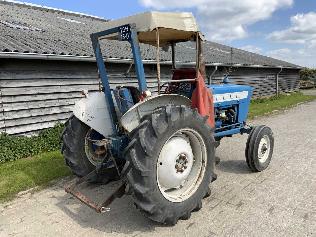 Farm tractor Ford 3000