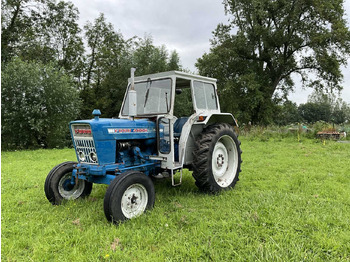 Farm tractor  Ford 4000 Oldtimer tractor - 1975