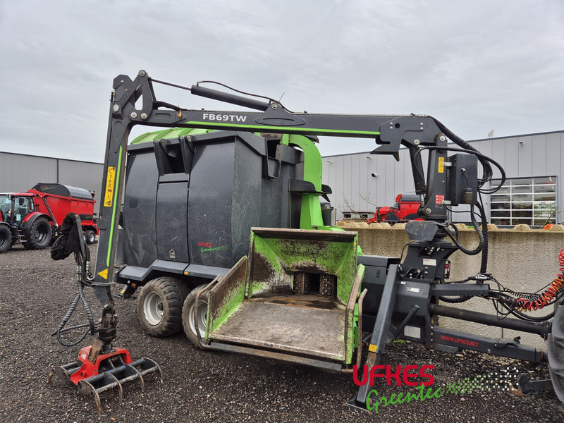 Farm tractor Steyr 4115 Kompakt