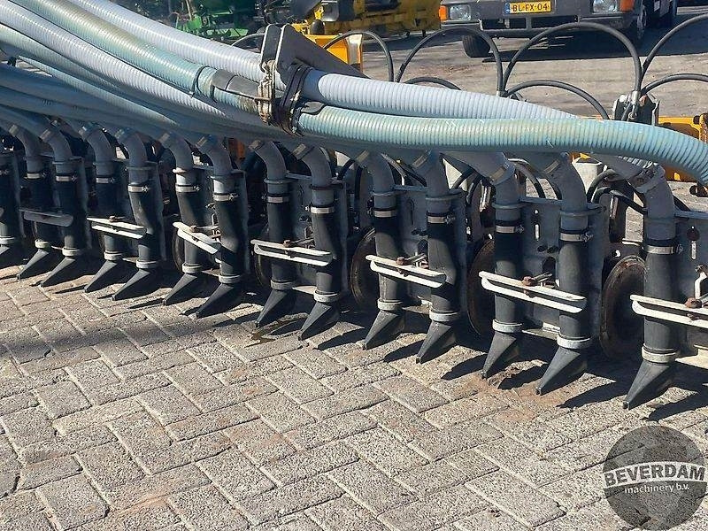 Fertilizing equipment Veenhuis Euroject 3000