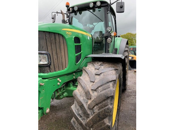 Farm tractor JOHN DEERE 7530