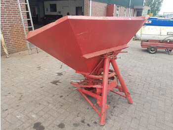 Fertilizer spreader LELY