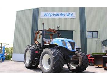 Farm tractor NEW HOLLAND T7000