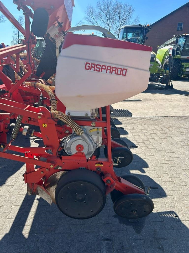 Precision sowing machine Gaspardo 12 rij Zaaimachine