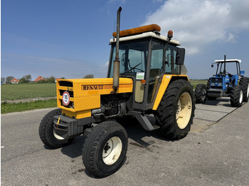 Farm tractor Renault 681: picture 1