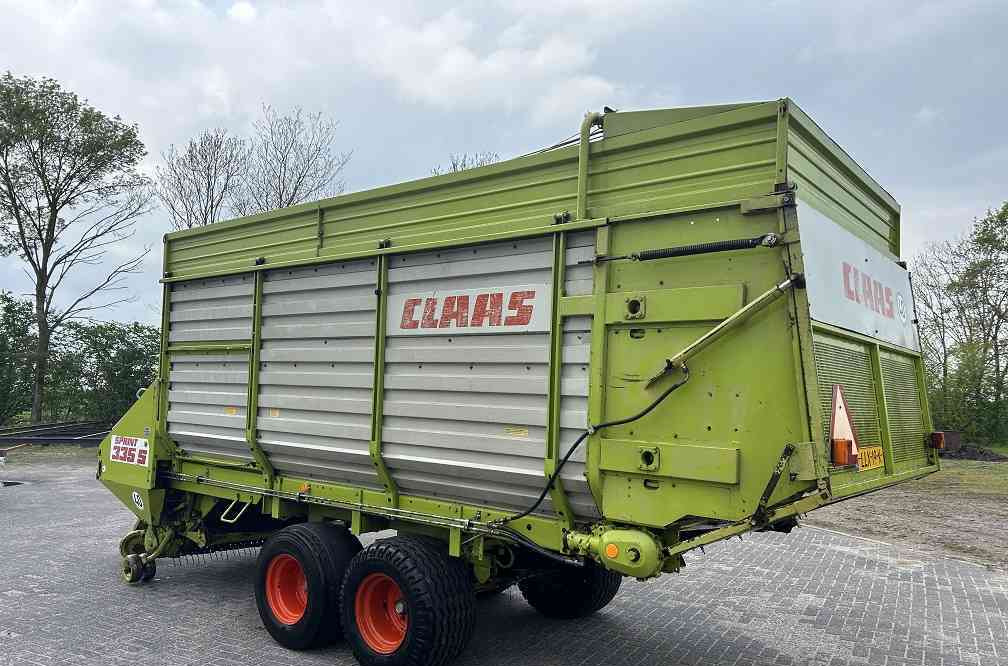 Self-loading wagon Claas Sprint 335 S opraapwagen