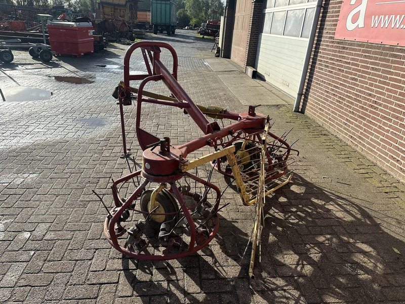 Tedder/ Rake Onbekend