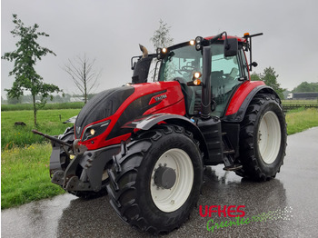 Farm tractor VALTRA T234