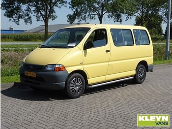 hiace minibus for sale