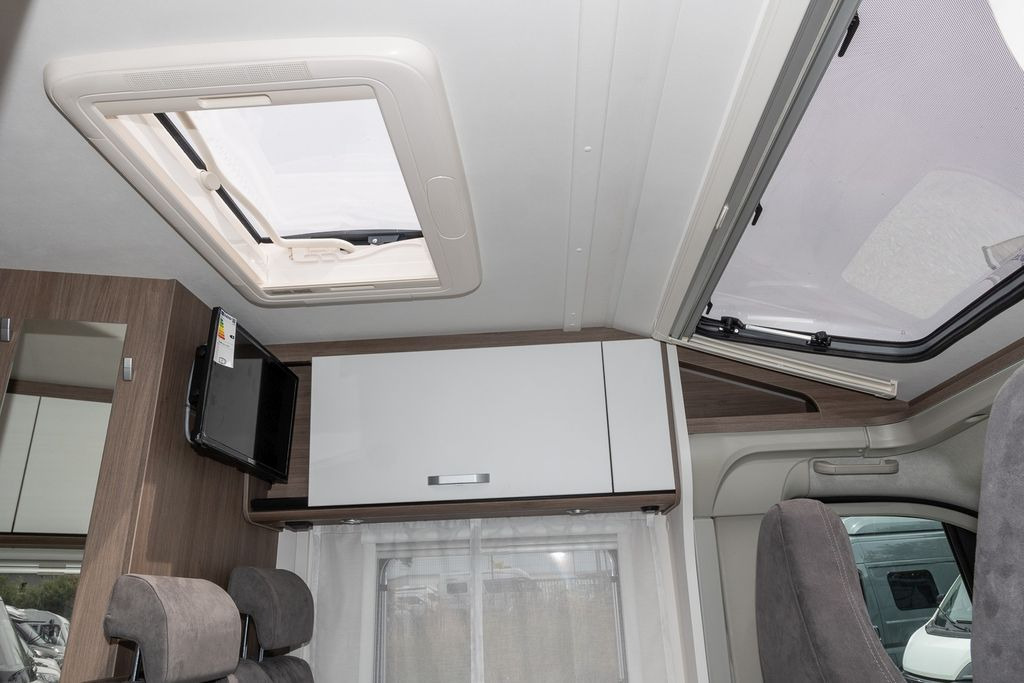 New Semi-integrated motorhome Carado VAN 339 PRO SEASON SALE*ABVERKAUF*: picture 8