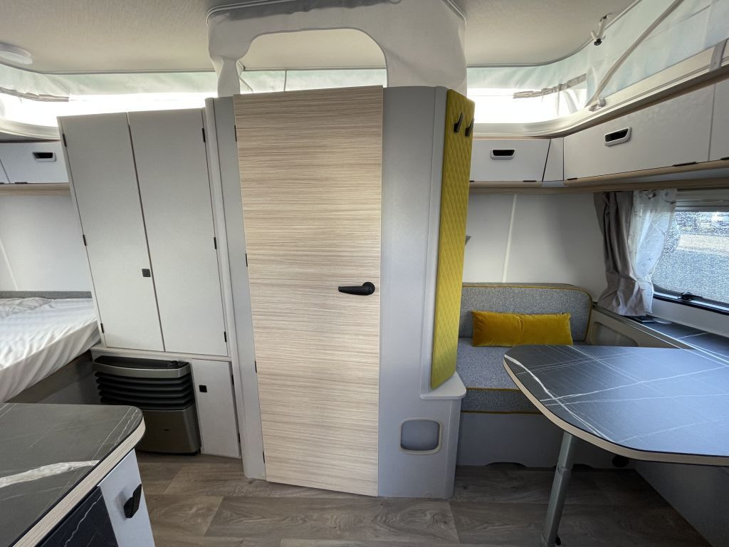 New Caravan HYMER / ERIBA / HYMERCAR Touring 530 GOLD Topausstattung Messepreis: picture 11