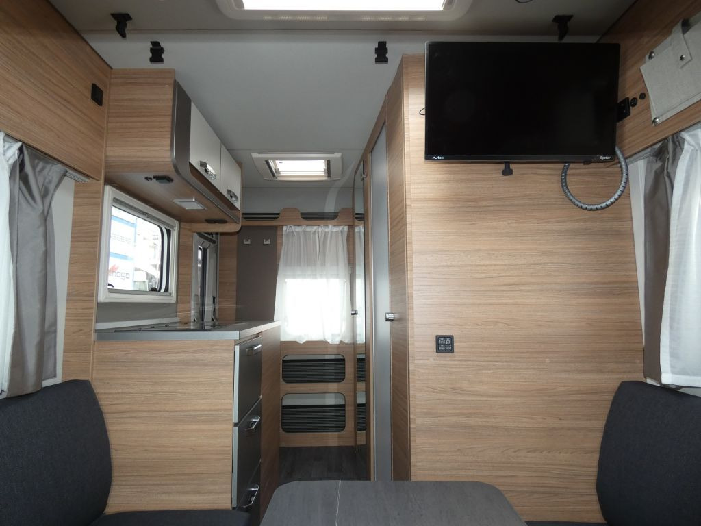 New Semi-integrated motorhome Weinsberg X-CURSION VAN 500 LT EDITION [PEPPER] *3915: picture 8