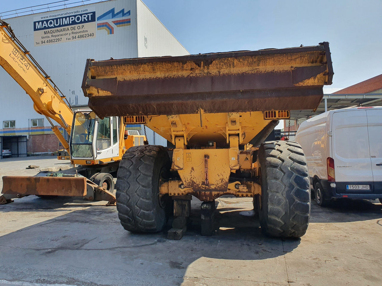 Articulated dumper VOLVO A40D S/N: 10211 (2001)