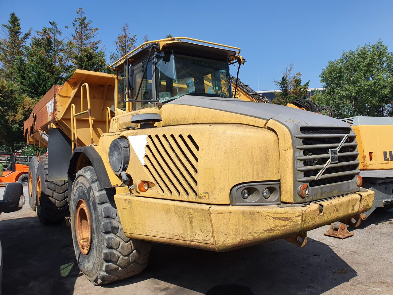 Articulated dumper VOLVO A40D S/N: 10211 (2001)