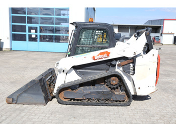 BOBCAT T66 - Compact track loader: picture 1