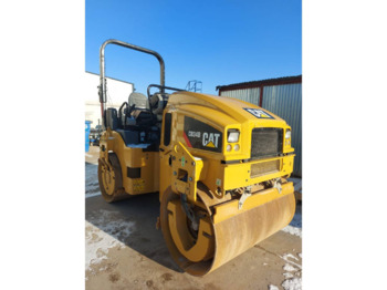 Roller CATERPILLAR CB34B