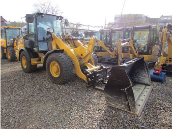 Wheel loader CATERPILLAR 906