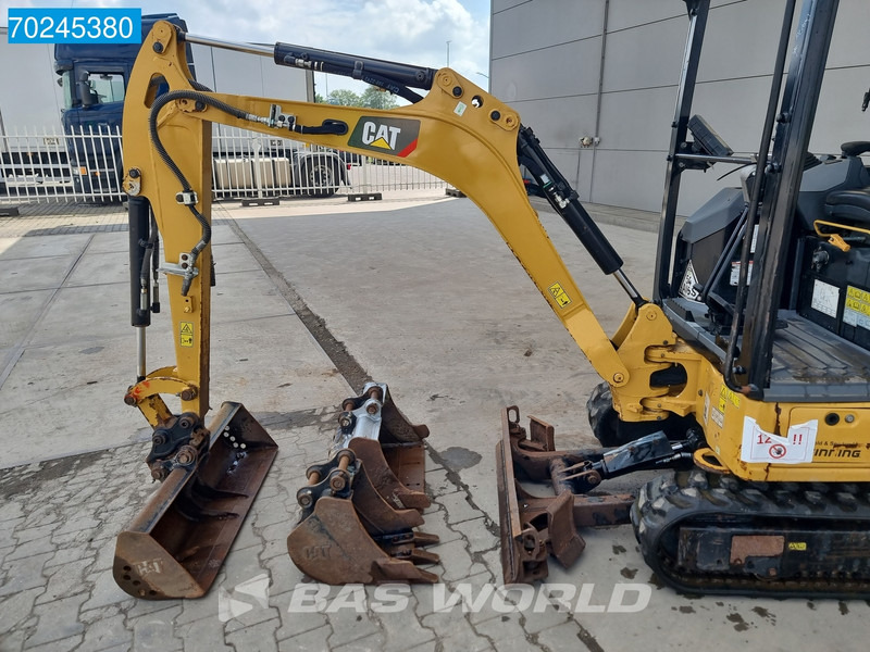 Mini excavator Caterpillar 301.7 CR: picture 9