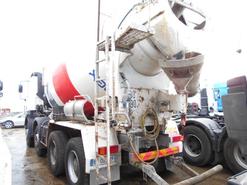 Concrete mixer truck DAF CF85 380