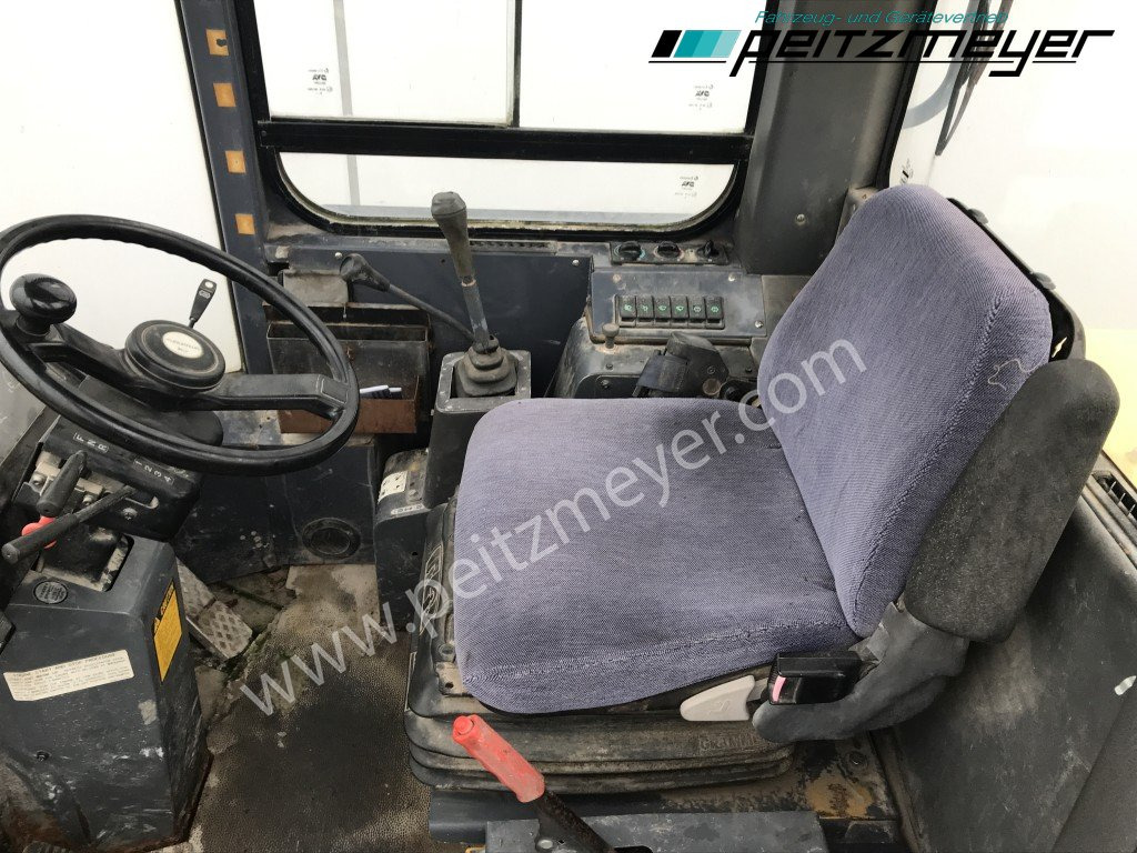 Wheel loader FURUKAWA RADLADER 325 Klima: picture 12