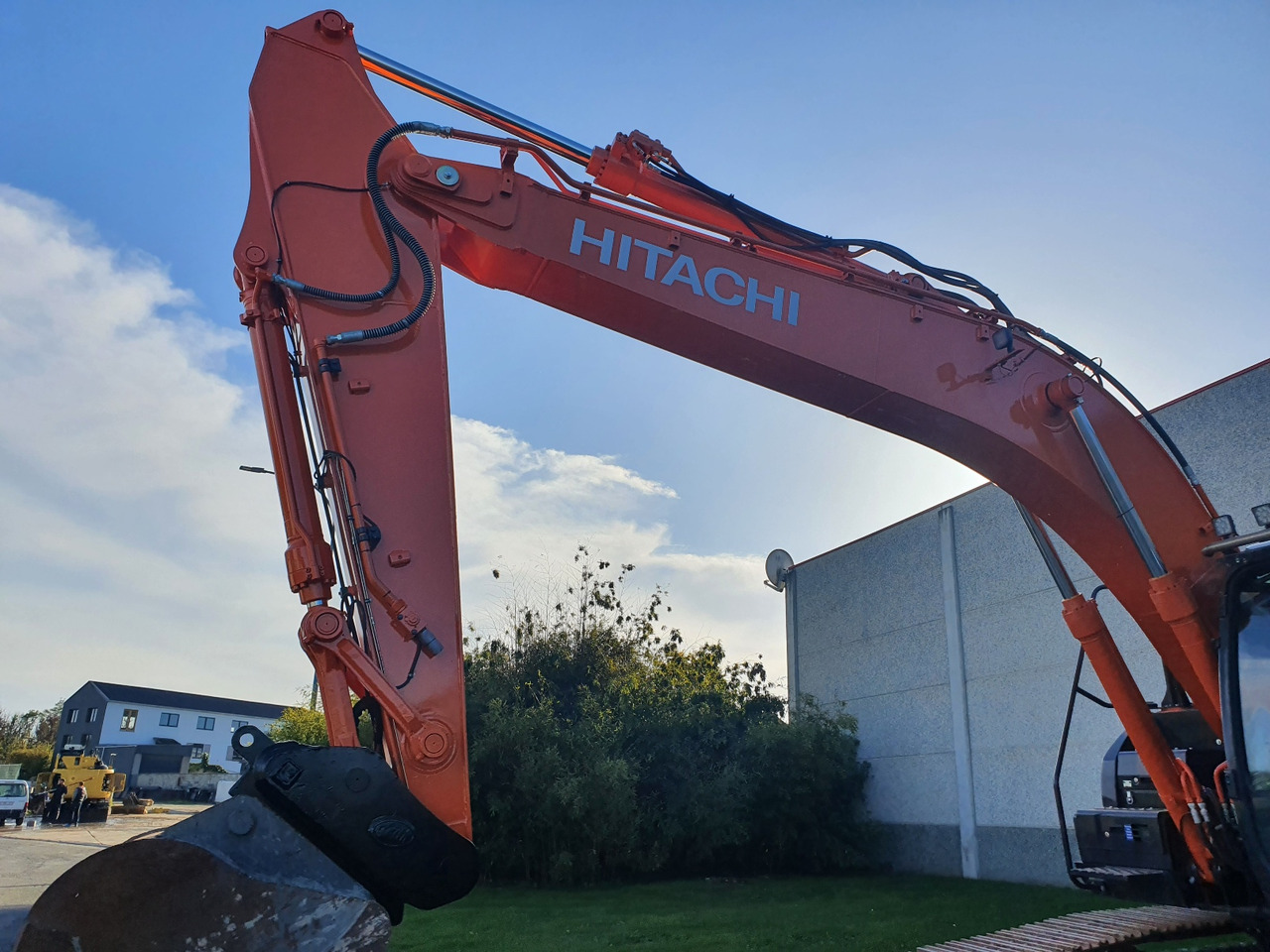 HITACHI ZX 210 LC-6 for sale, Crawler excavator - 7842122