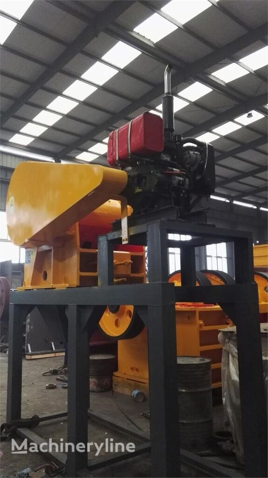 New Jaw crusher Kinglink PE250x400 Diesel Engine Skid Frame Jaw Crusher: picture 6