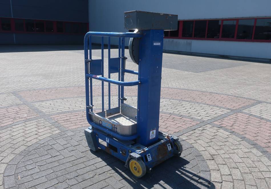 Power Tower Pecolift 3,50m Personenlift Plataforma de mástil vertical,  2015, precio 1190 EUR en venta - Truck1 - 8033776