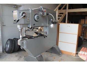 Pullmax Nibbler for sale Construction equipment 1505193