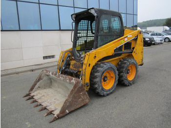 Skid steer loader Bobcat S450